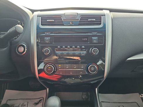 Used 2015 Nissan Altima 2.5 S w/ Power Driver Seat Package FWD image 20