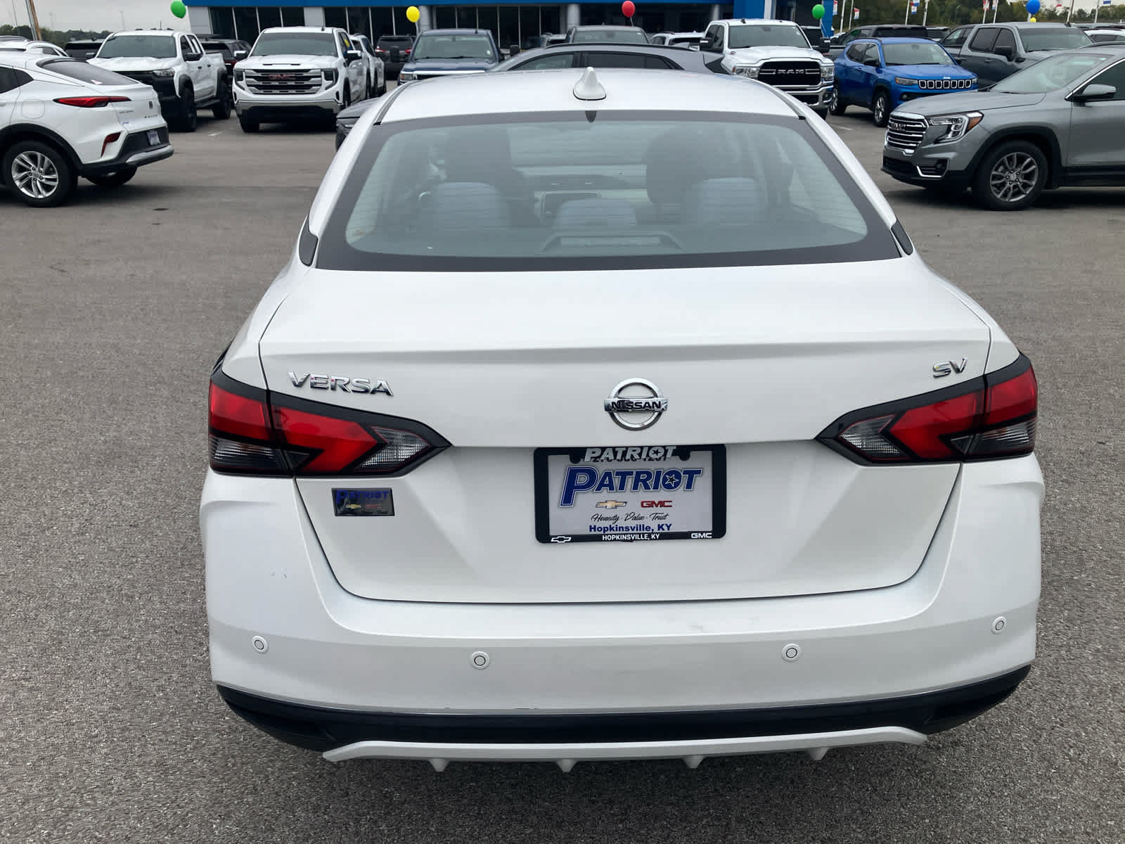 Used 2020 Nissan Versa SV FWD image 6