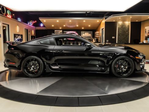 Used 2023 Ford Mustang GT Premium w/ GT Performance Package RWD image 11