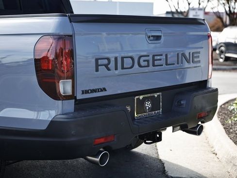 New 2026 Honda Ridgeline Black Edition image 10