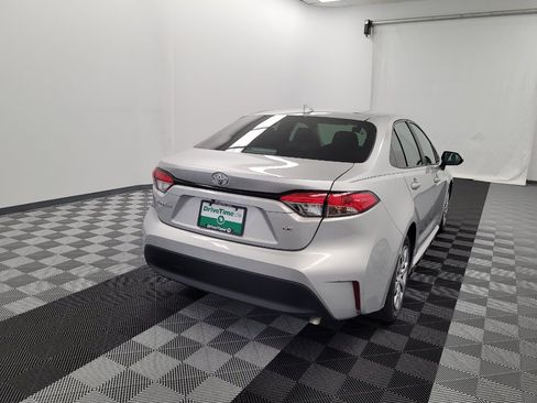 Used 2024 Toyota Corolla LE FWD image 7