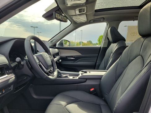 New 2026 Toyota Grand Highlander AWD image 14