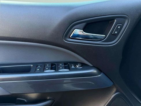 Used 2016 Chevrolet Colorado Z71 image 20
