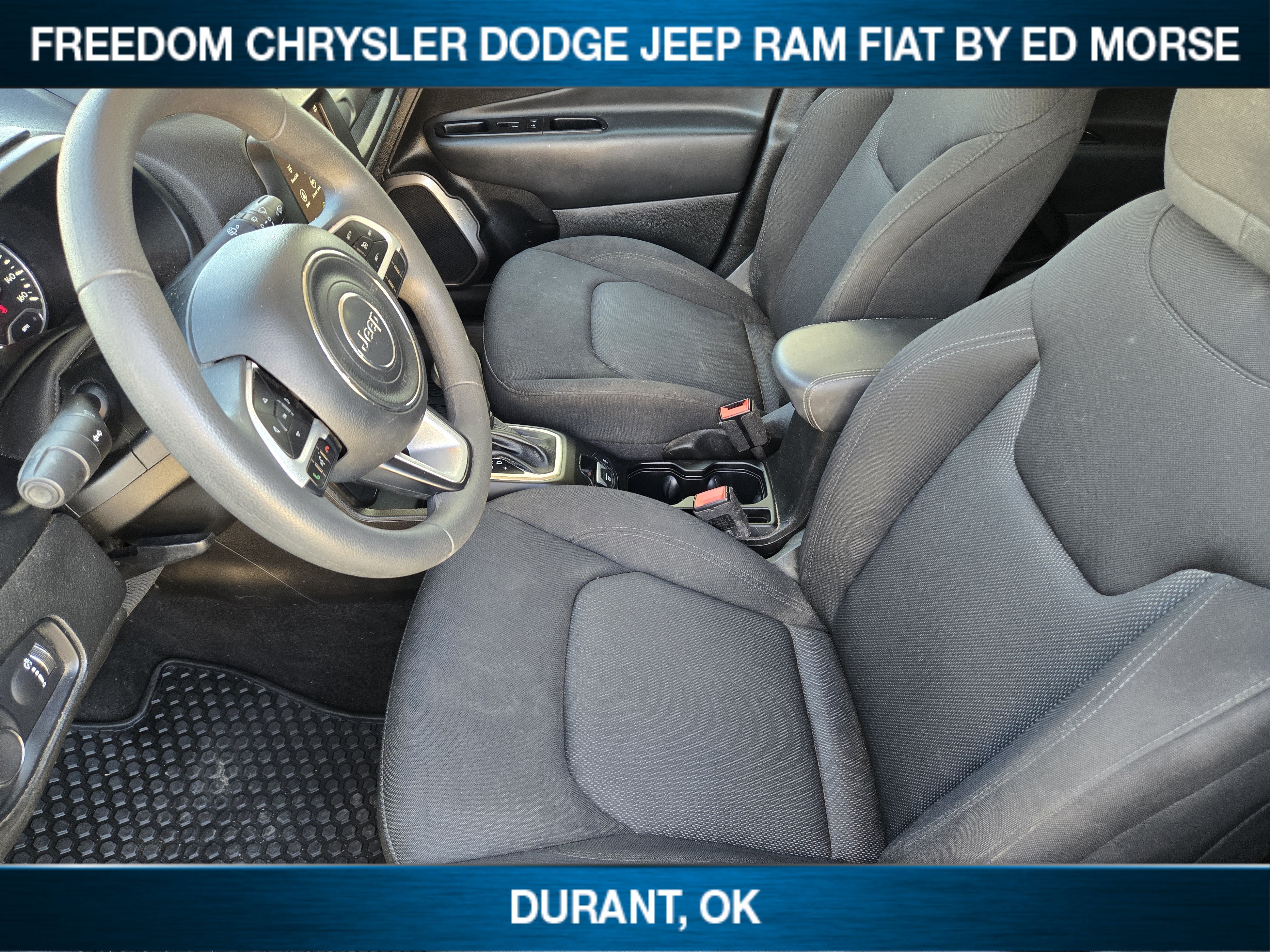 Used 2023 Jeep Renegade Latitude AWD/4WD image 9