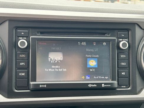 Used 2016 Toyota Tacoma SR5 w/ Towing Package image 19