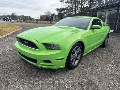 Used 2014 Ford Mustang Premium image 3
