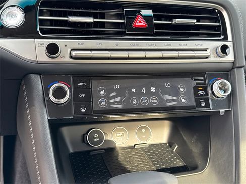 New 2026 Genesis G70 2.5T Prestige image 30