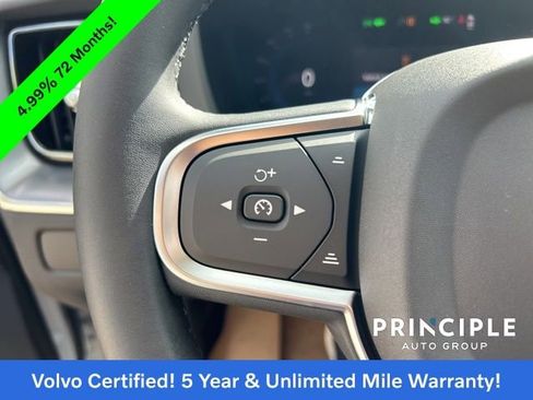 Certified 2025 Volvo XC60 T8 Core image 21