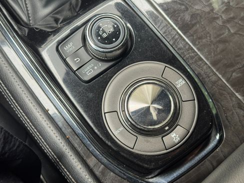 Used 2020 INFINITI QX80 Luxe w/ Edition 30 Package RWD image 33