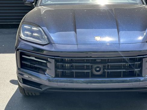 New 2026 Porsche Cayenne Coupe AWD/4WD image 10