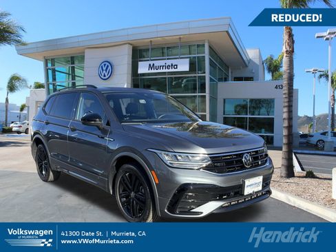 Used 2022 Volkswagen Tiguan SE R-Line image 1