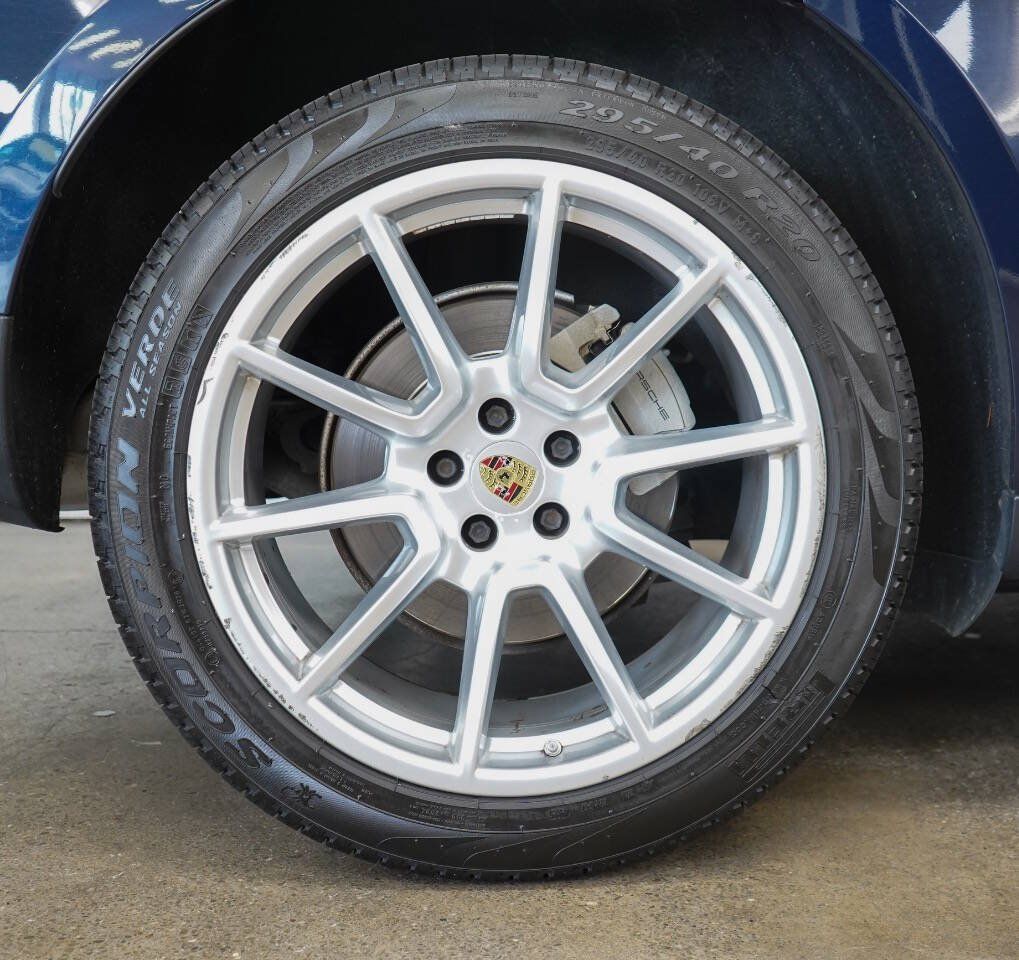 Used 2018 Porsche Macan S AWD/4WD image 14