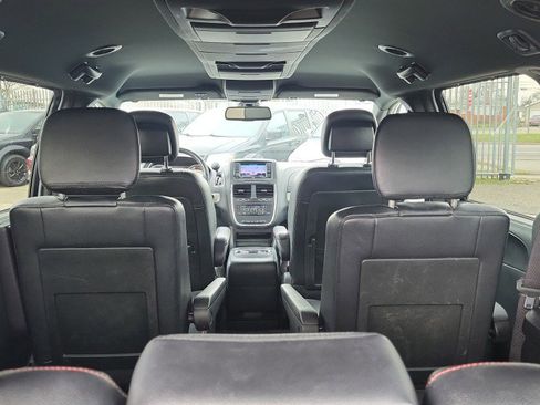 Used 2019 Dodge Grand Caravan GT image 13