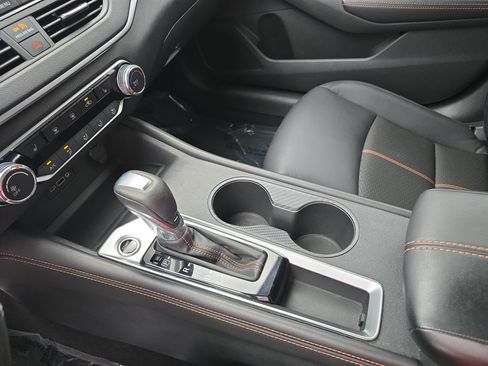 Certified 2021 Nissan Altima 2.5 SR w/ SR Premium Package FWD image 24