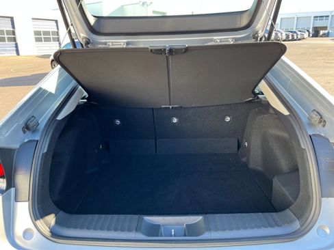 Used 2025 Toyota Prius LE image 29