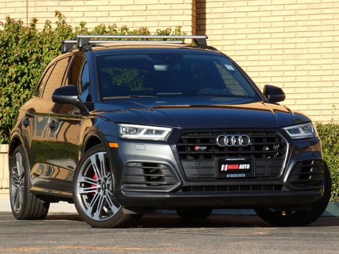 Used 2019 Audi SQ5 Premium Plus w/ Premium Plus Package image 3