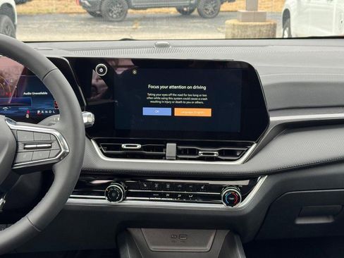 New 2026 Chevrolet Equinox LT w/ Safety and Technology Package image 9