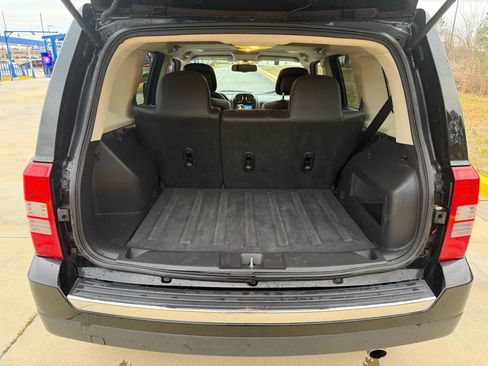 Used 2016 Jeep Patriot High Altitude image 9