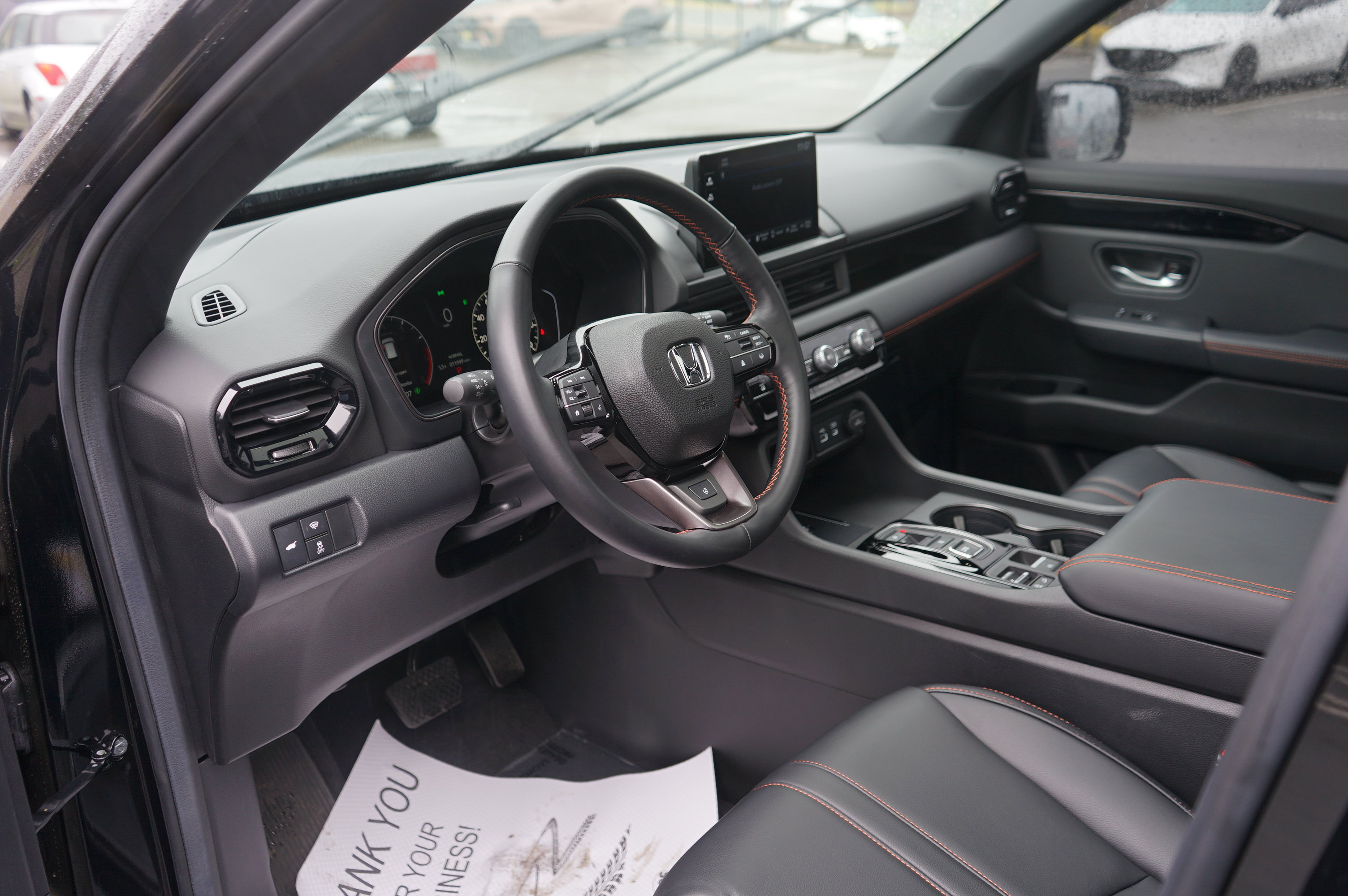 Used 2025 Honda Pilot TrailSport image 16