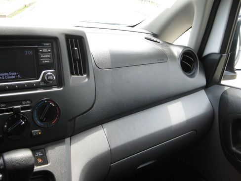 Used 2019 Nissan NV200 S w/ Cruise Control Package FWD image 18