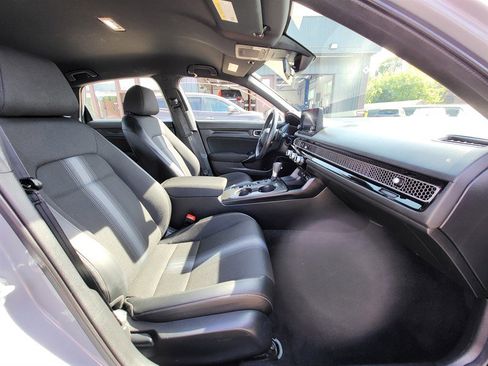 Used 2025 Honda Civic Sport image 8