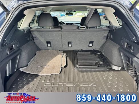 Used 2024 Subaru Outback Premium AWD/4WD image 34