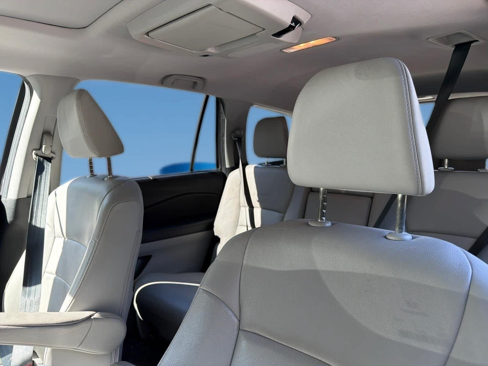 Used 2019 Honda Pilot Touring image 15