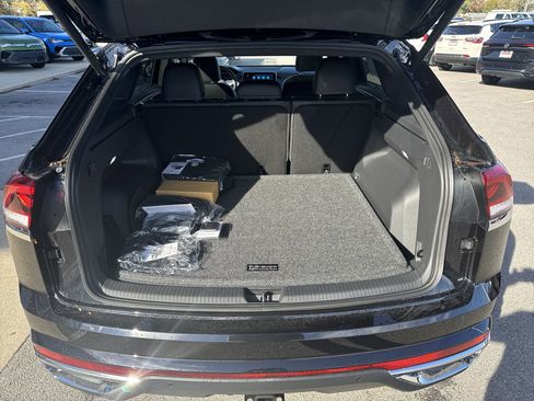 New 2026 Volkswagen Atlas Cross Sport SEL image 27