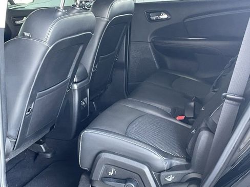 Used 2019 Dodge Journey Crossroad w/ Nav & Sun Group image 19