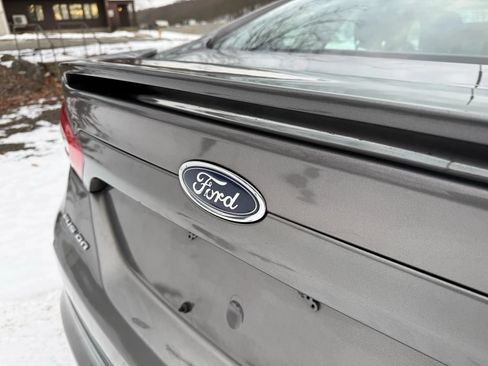 Used 2013 Ford Fusion SE image 9