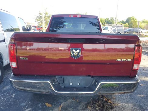 Used 2024 RAM 1500 Classic SLT AWD/4WD image 5