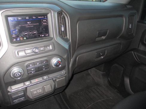 Used 2024 GMC Sierra 2500 Pro w/ Convenience Package image 23