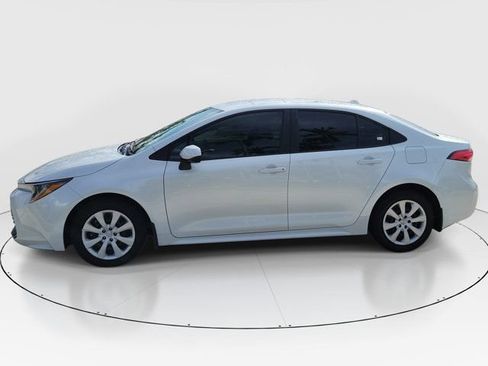 Used 2026 Toyota Corolla LE FWD image 4