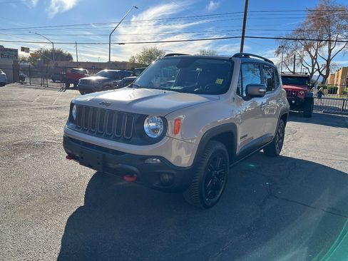 Used 2017 Jeep Renegade Trailhawk image 11