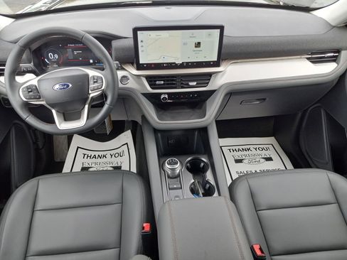 New 2026 Ford Explorer Active w/ Active Comfort Package AWD/4WD image 17