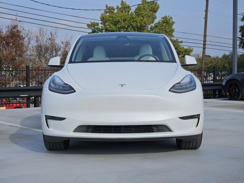 Used 2023 Tesla Model Y Long Range image 6