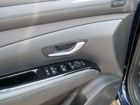 Certified 2026 Hyundai Tucson Limited AWD/4WD image 15