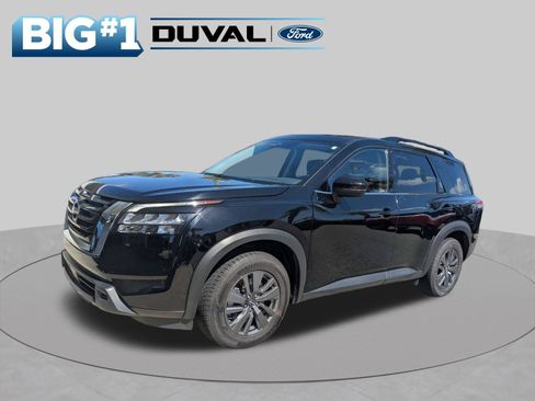 Used 2025 Nissan Pathfinder SV FWD image 8