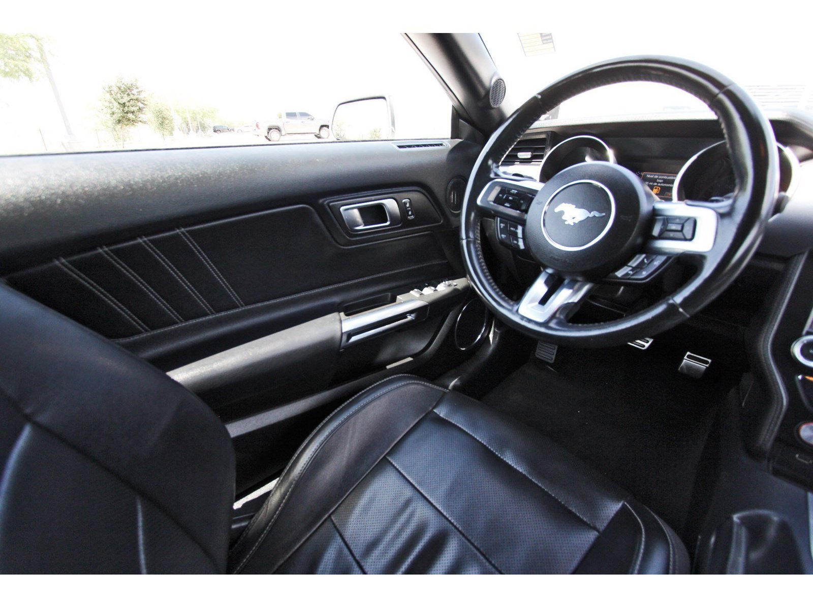 Used 2021 Ford Mustang Premium RWD image 9