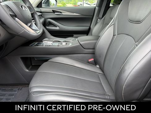 Certified 2026 INFINITI QX60 Luxe w/ Family Package FWD image 19