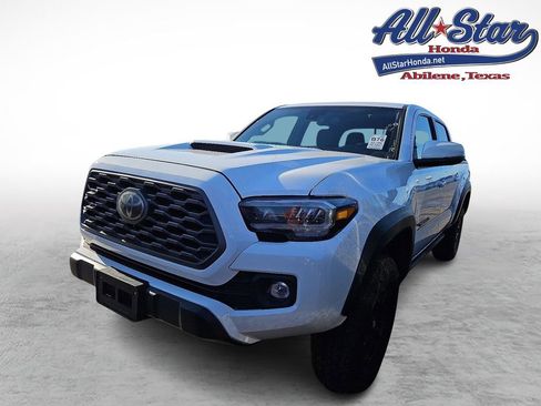Used 2021 Toyota Tacoma TRD Off-Road image 1