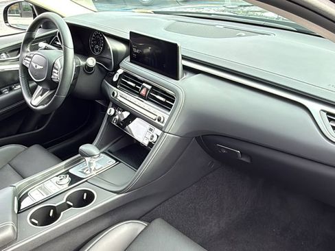 Used 2026 Genesis G70 2.5T image 34