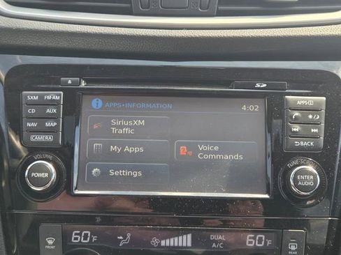 Used 2015 Nissan Rogue SL w/ SL Premium Package FWD image 31