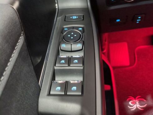 New 2026 Ford F250 Lariat w/ Black Appearance Package image 27