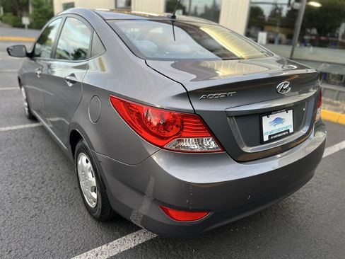 Used 2014 Hyundai Accent GLS FWD image 3