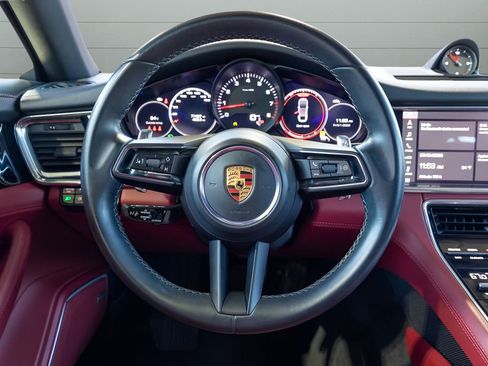 Used 2021 Porsche Panamera 4 AWD/4WD image 29