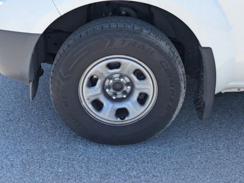 Used 2018 Nissan Frontier S RWD image 10