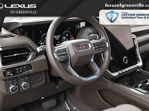 Used 2025 GMC Yukon Elevation w/ Technology Package AWD/4WD image 17