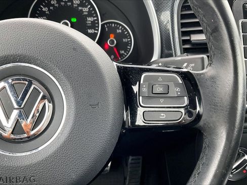 Used 2012 Volkswagen Beetle 2.0T FWD image 19