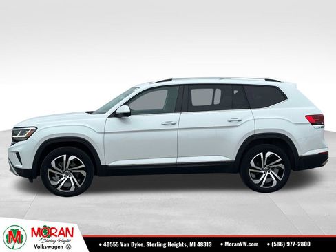 Used 2023 Volkswagen Atlas SEL AWD/4WD image 2